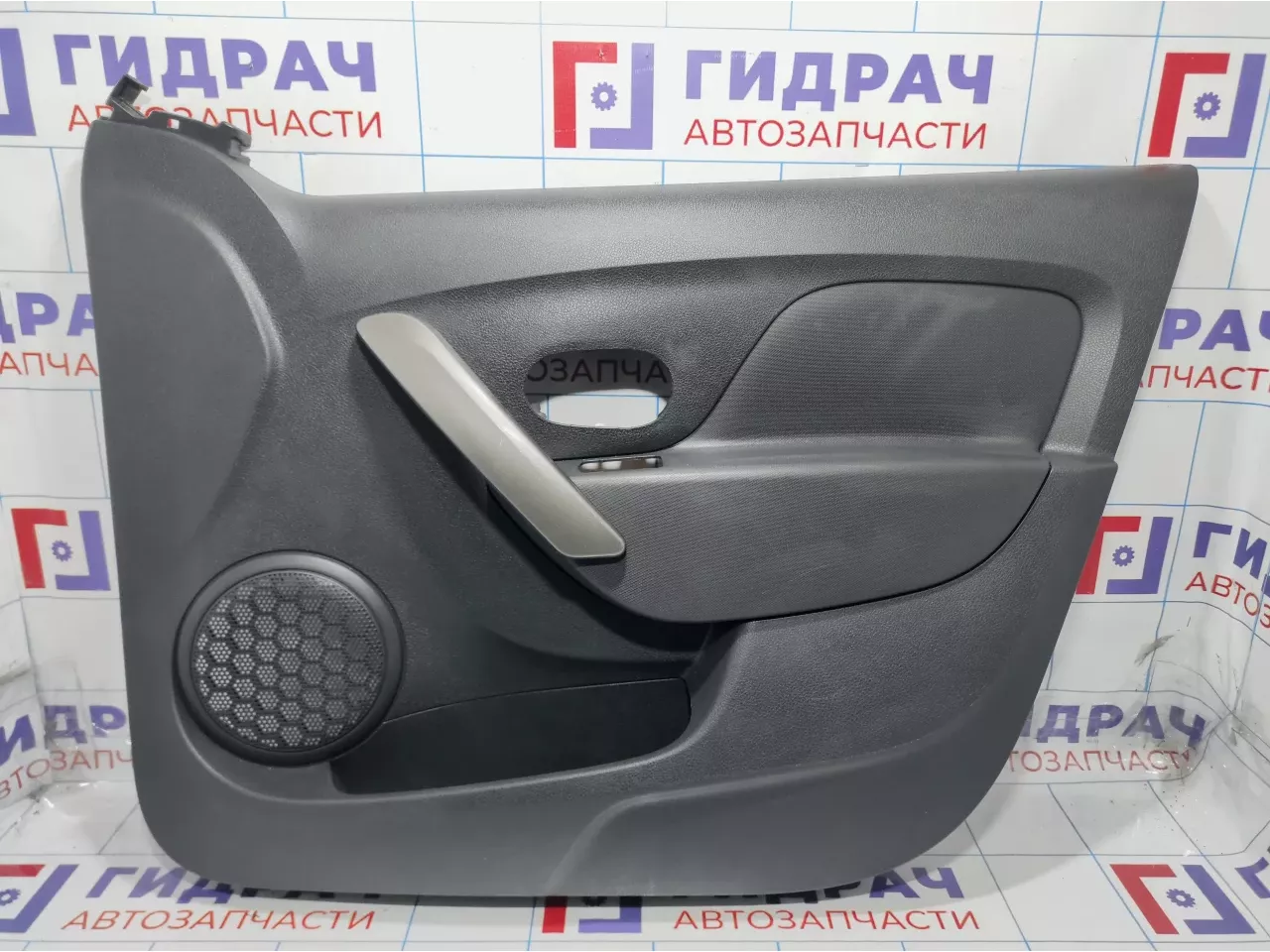 Обшивка двери передней правой Renault Logan 2 809001863R